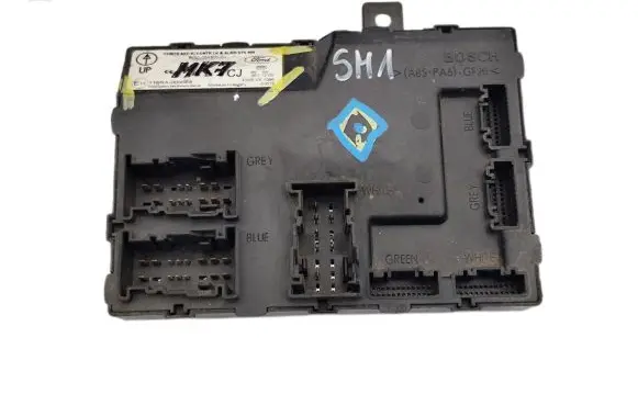 Ford Fiesta Central body control module 8V5115K600CJ F005V01086 116RA000084