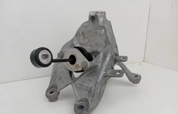 Audi A4 S4 B9 Engine mounting bracket 4M0199308BL