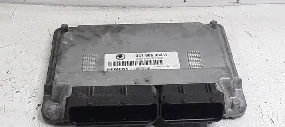 Skoda Fabia Mk1 (6Y) Engine control unit/module 047906033A