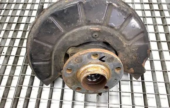 Volkswagen Scirocco Front wheel hub spindle knuckle 