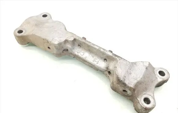 Citroen DS3 Engine mounting bracket 9654165780