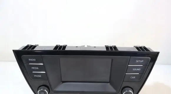 Skoda Fabia Mk3 (NJ) Radio/GPS head unit trim 