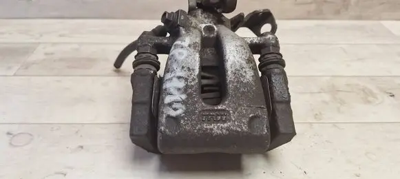 Opel Zafira B Rear brake caliper