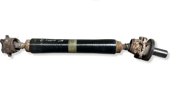 Mitsubishi Pajero Rear driveshaft/prop shaft MR498