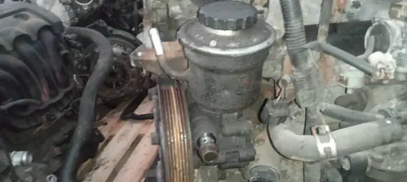 Toyota Avensis T250 Power steering pump