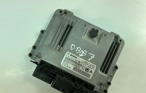 Peugeot 207 Engine control unit/module ECU 9674244680 0281015848