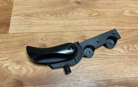 BMW 5 E60 E61 Engine bonnet (hood) release handle 9143458 BMW5143 22339910GE