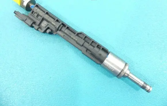BMW X3 F25 Fuel injector 0261500109 IMPRK1251377