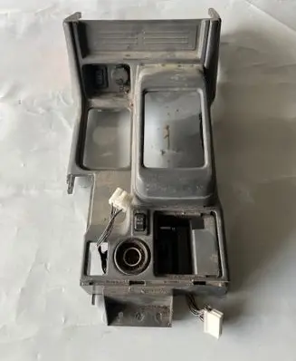 Mitsubishi Pajero Center console MB917831