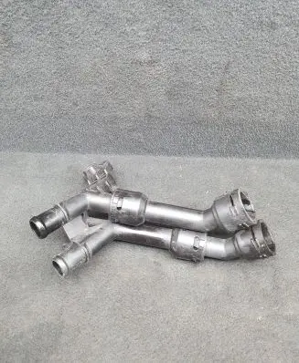 Audi A4 S4 B9 Engine coolant pipe/hose 04L122157AC