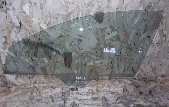 Mazda 3 II Front door window glass four-door 43R008612