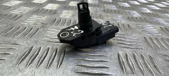Ford Kuga II Air pressure sensor 9675541980