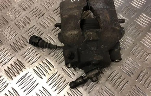 Volkswagen Golf V Front brake caliper
