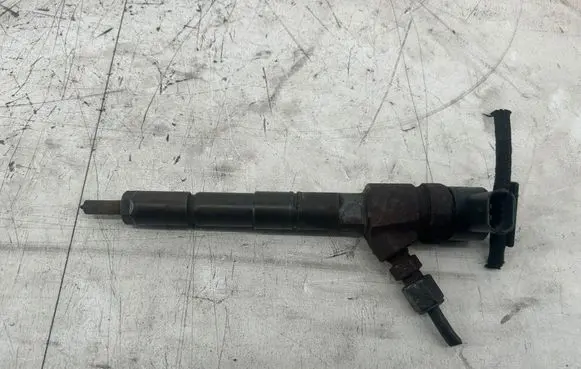 Opel Astra J Fuel injector 0445110423