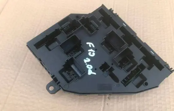 BMW 7 F01 F02 F03 F04 Fuse module 9234423 01493032 217033452