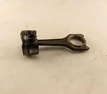 BMW 5 E60 E61 Piston 082229
