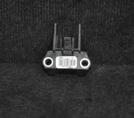 Toyota Yaris Airbag deployment crash/impact sensor 891730D020