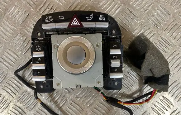 Mercedes-Benz S W221 Head unit multimedia control A2218700351 A2214420868 A2218201410