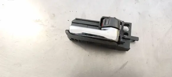 Toyota Avensis T250 Rear door interior handle 50594A2