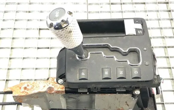 Jeep Grand Cherokee (WK) Gear shift rod 68030533AA