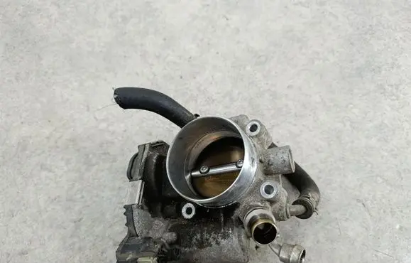 Opel Insignia A Throttle body valve 55561495