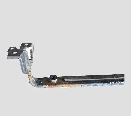 Volvo V40 Bottom radiator support slam panel