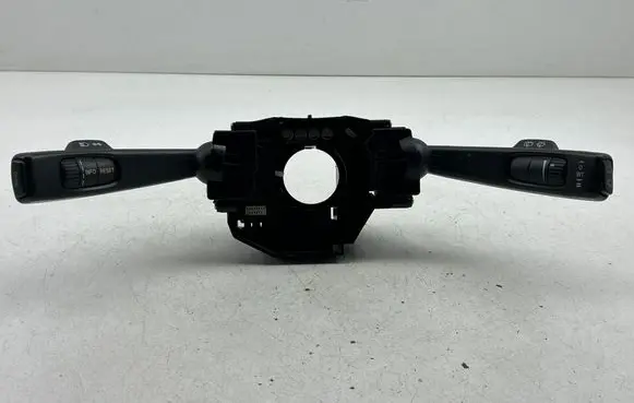 Volvo V50 Wiper turn signal indicator stalk/switch P30798629 17G4873 T1053044