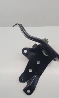 Nissan Primera ABS pump bracket