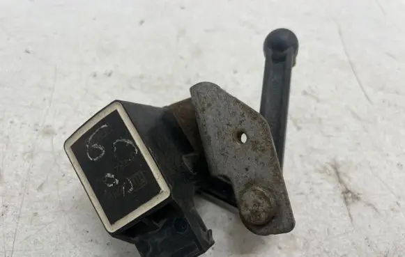 BMW 5 E60 E61 Headlight/headlamp level sensor 6784694