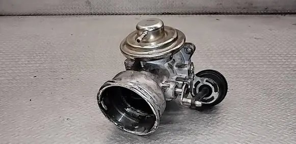 Audi A6 S6 C5 4B EGR valve