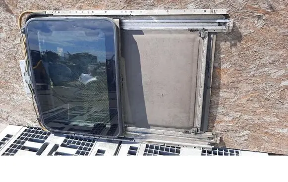 Honda CR-V Sunroof set 43R-00074