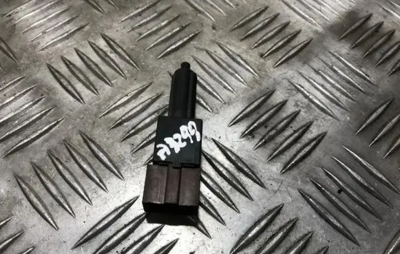 Nissan Primera Brake pedal sensor switch