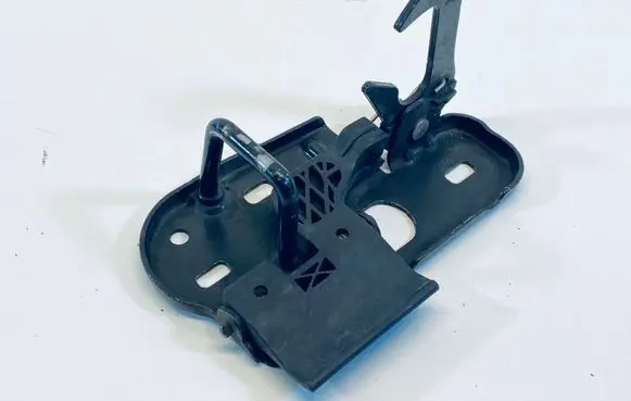 Volkswagen Caddy Engine bonnet/hood lock/latch loop/hook 1T0823480A