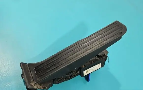Volkswagen Scirocco Accelerator throttle pedal 1K1721503AB IMPRK1566686