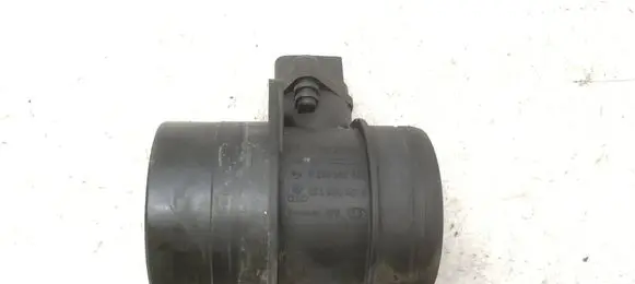 Volkswagen PASSAT B6 Mass air flow meter 0281002461 074906461B