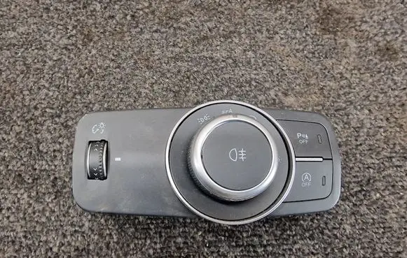 Alfa Romeo Stelvio Light switch 01561294270