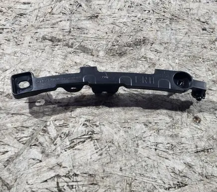 Front bumper mounting bracket