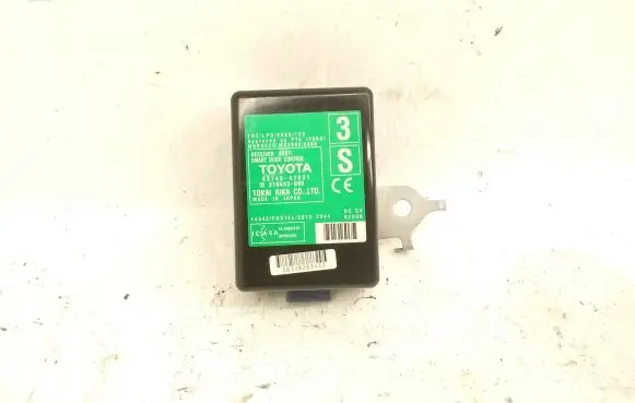 Toyota Prius (XW30) Door control unit/module 8974047031 61B663000