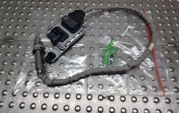 Volkswagen Caddy Lambda probe sensor S26371177 04L907805BE