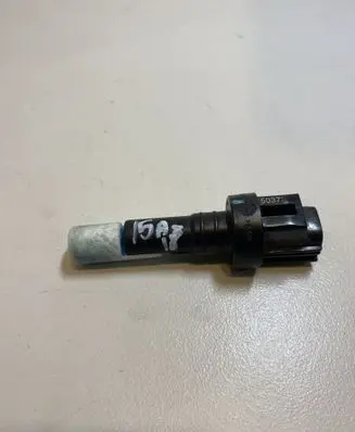Opel Vivaro Windshield washer fluid level sensor 0023935