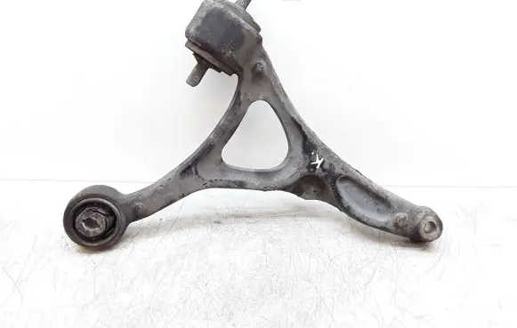 Volvo XC90 Front lower control arm/wishbone