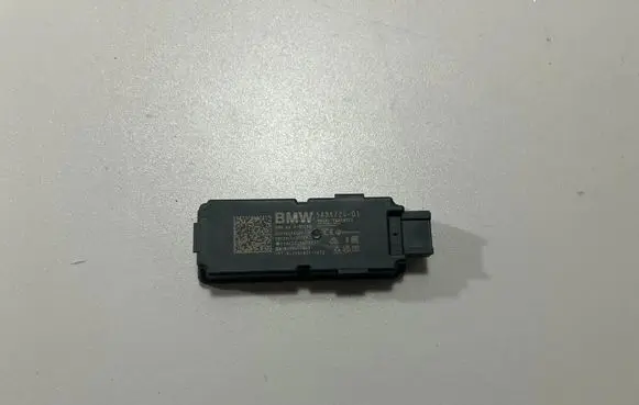 BMW X5 G05 Keyless system antenna 5B60517 5B4E028