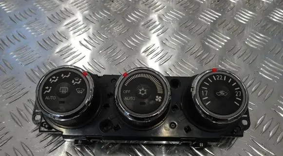 Mitsubishi ASX Climate control unit 7420A082