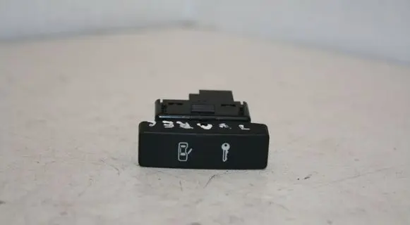 Volkswagen Touareg I Central locking switch button 7L6962125