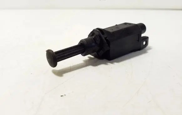 Volkswagen PASSAT B4 Brake pedal sensor switch 191945515