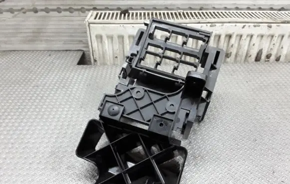 Volkswagen Tiguan Other engine bay part 5N1959503A