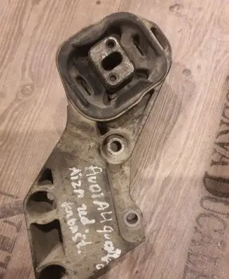 Audi A6 S6 C5 4B Rear differential/diff mount bracket 8A0599113B
