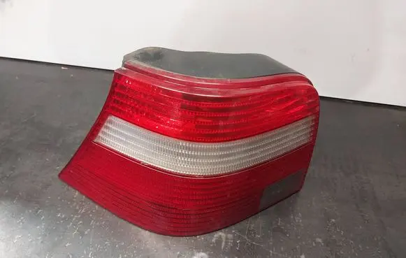 Volkswagen Golf IV Rear/tail lights 1J6945095BB