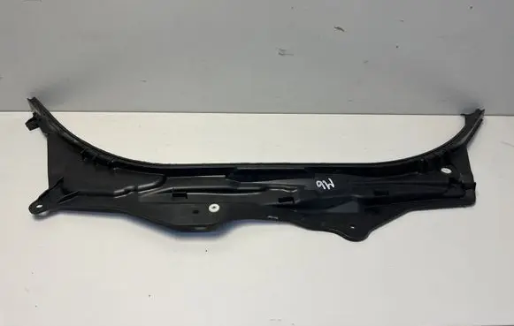 BMW i4 Other engine bay part 7428168