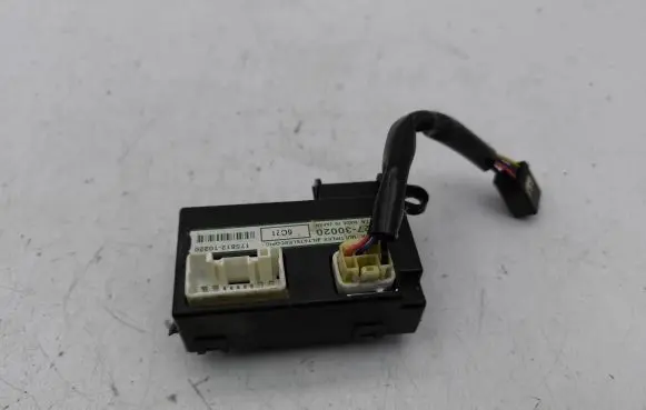 Lexus GS 300 350 430 450H Power steering control unit/module 8922730020 17581210220